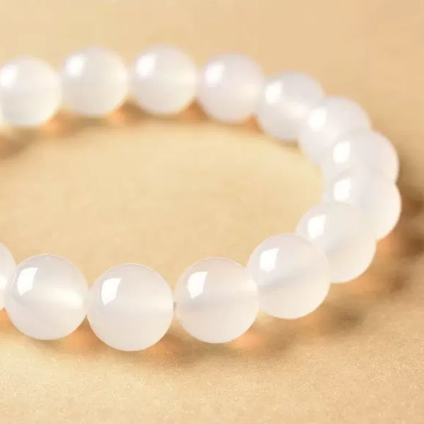 Natural White Agate Bracelet Detail